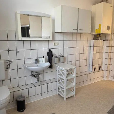 Tolle Moderne Altbau דירה